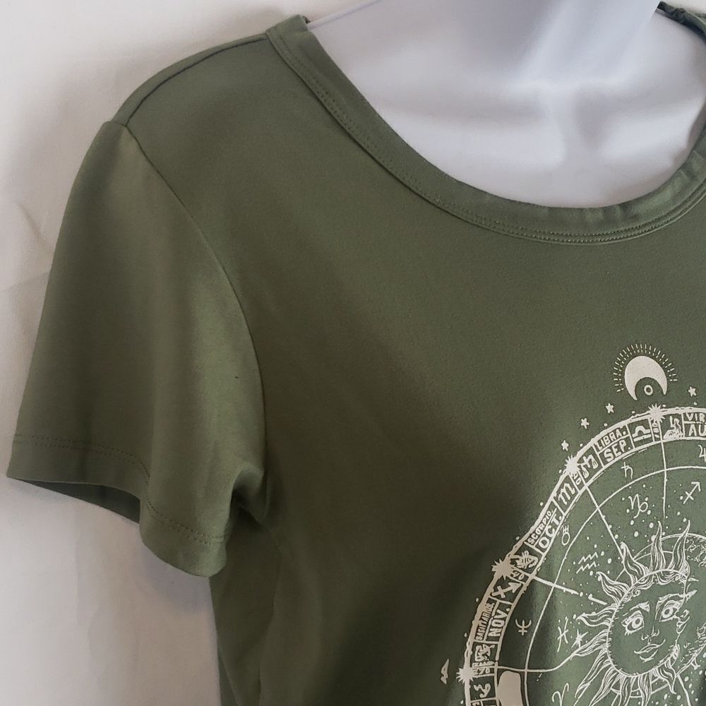Streetwear Society Green & White Horoscope T-Shirt - Picture 3 of 9